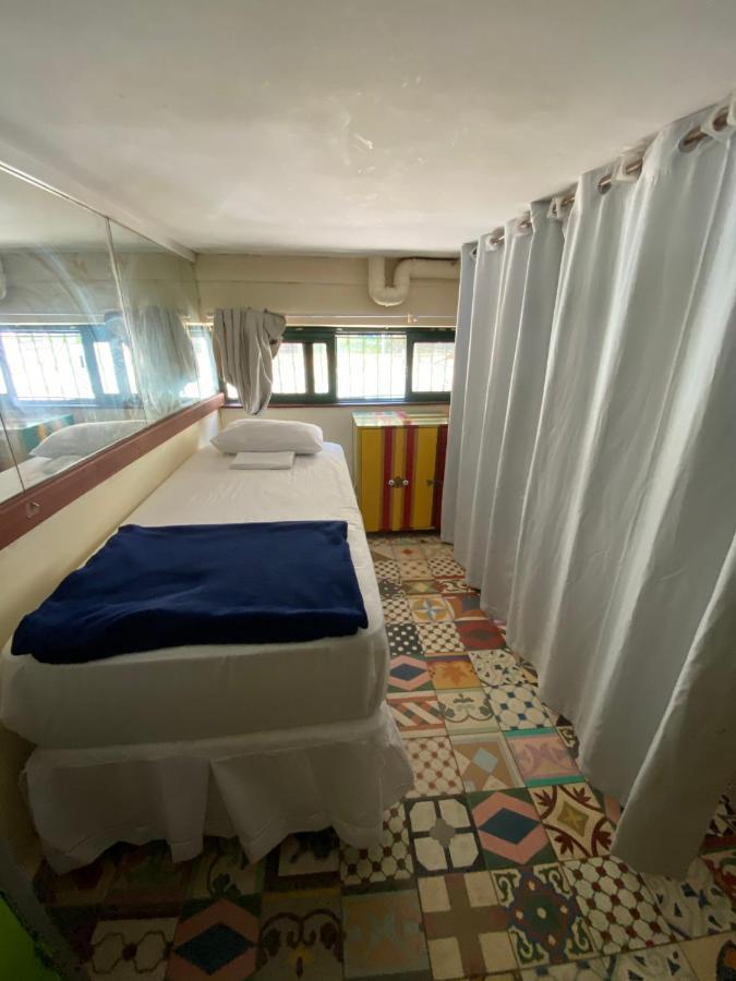 Hostel Maresias Do Leme Rio de Janeiro Exterior photo