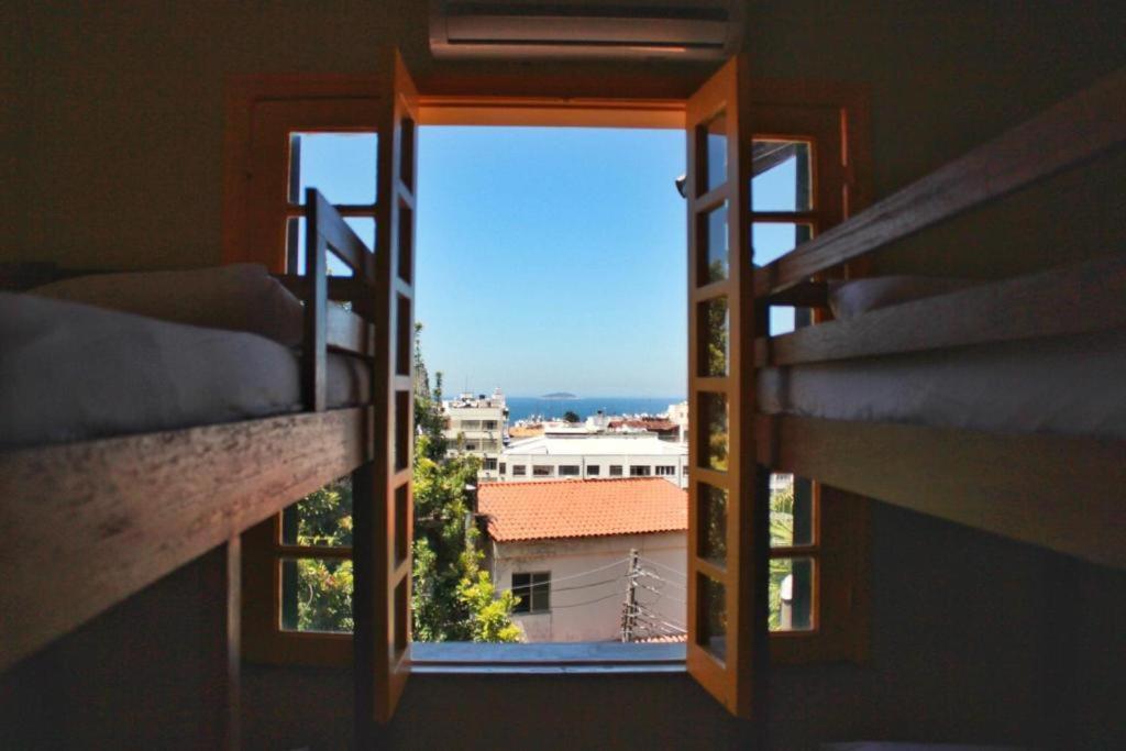 Hostel Maresias Do Leme Rio de Janeiro Exterior photo
