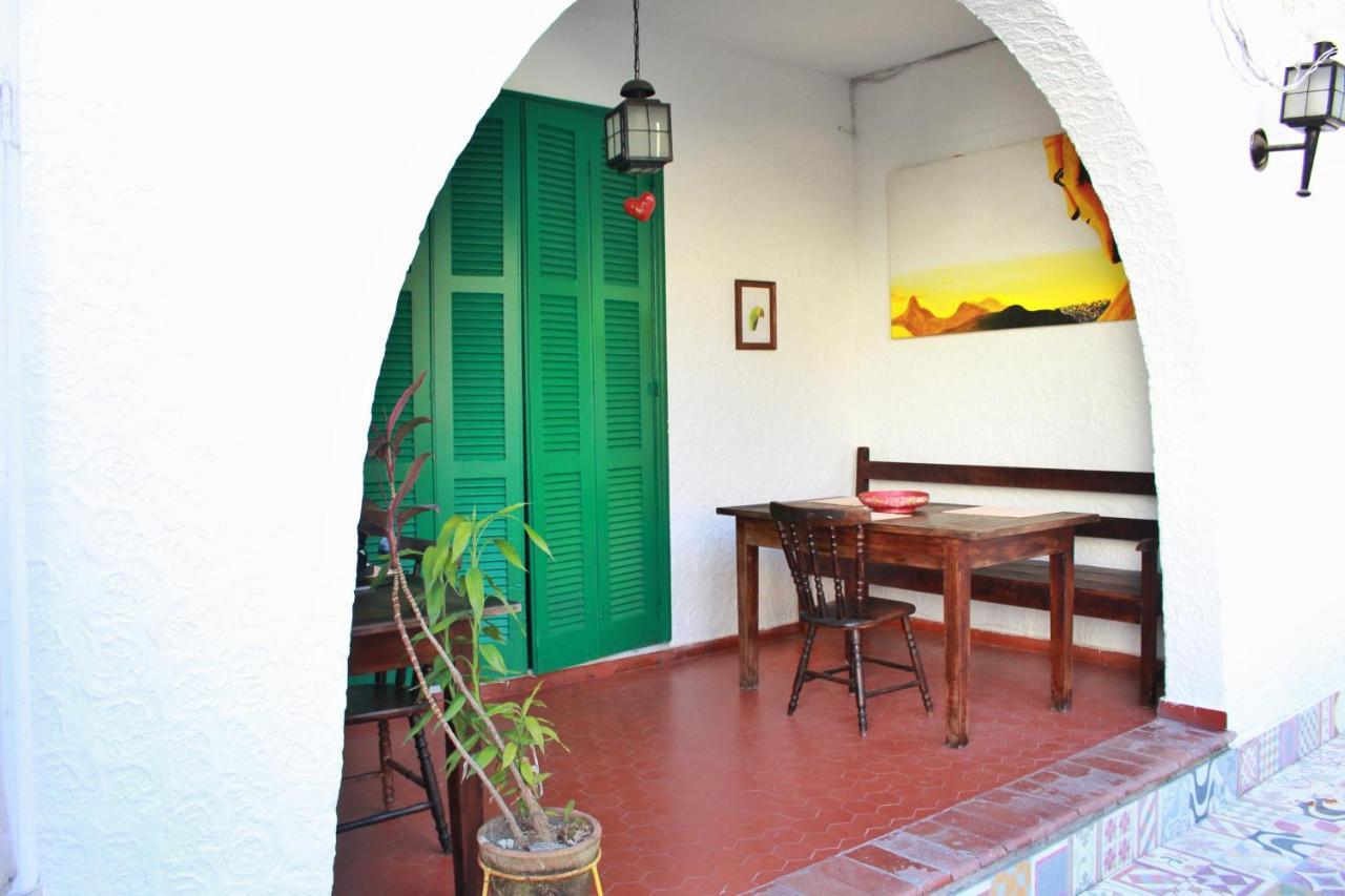 Hostel Maresias Do Leme Rio de Janeiro Exterior photo